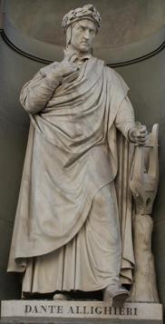 Statue of Dante Alighieri at the entrance of Uffizi